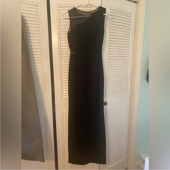 Reiss formal dress. Size 2 - Picture 3 of 3